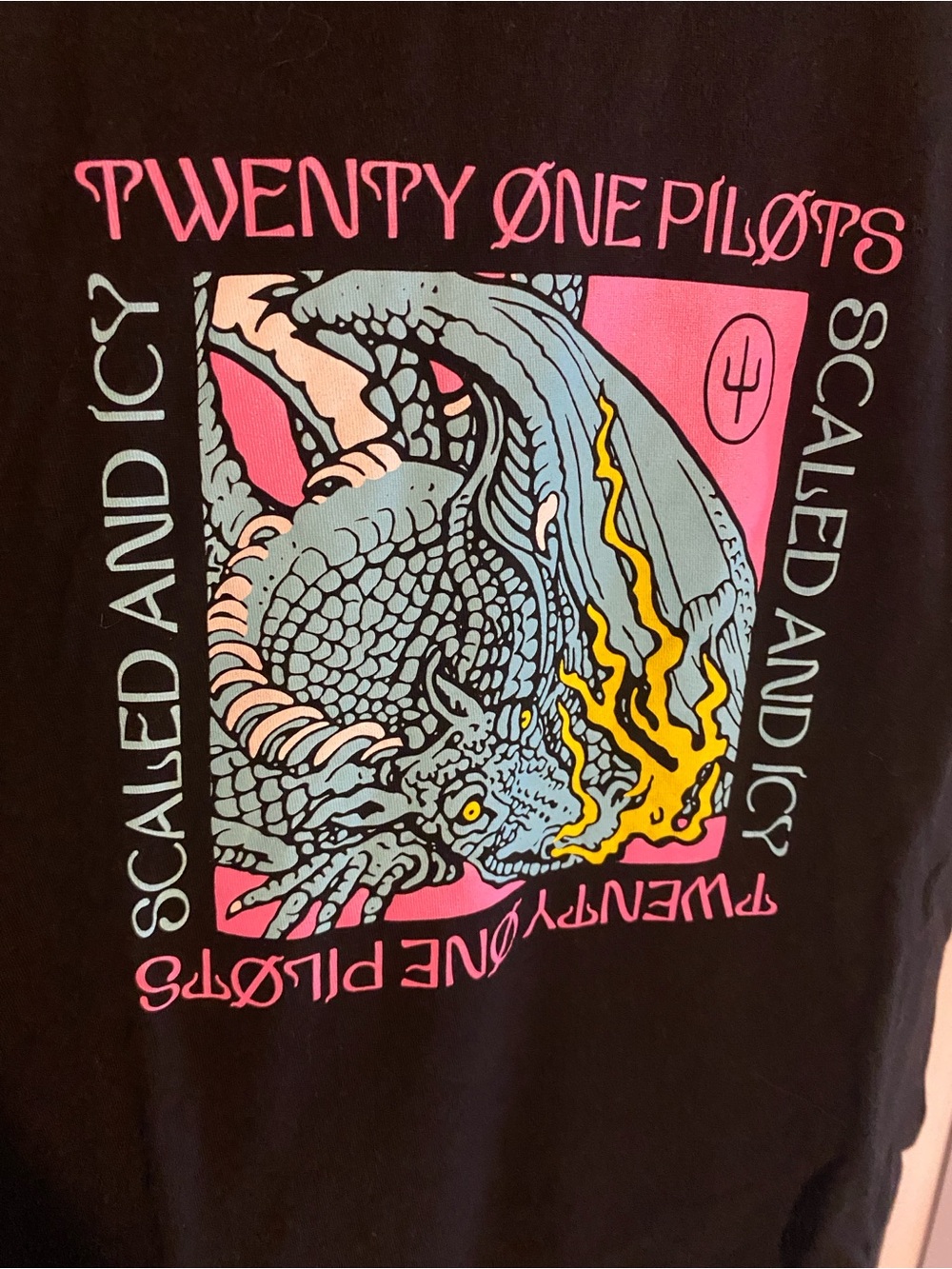 Twenty One Pilots Scaled And Icy T-Shirt Size Medium - Picture 3 of 4